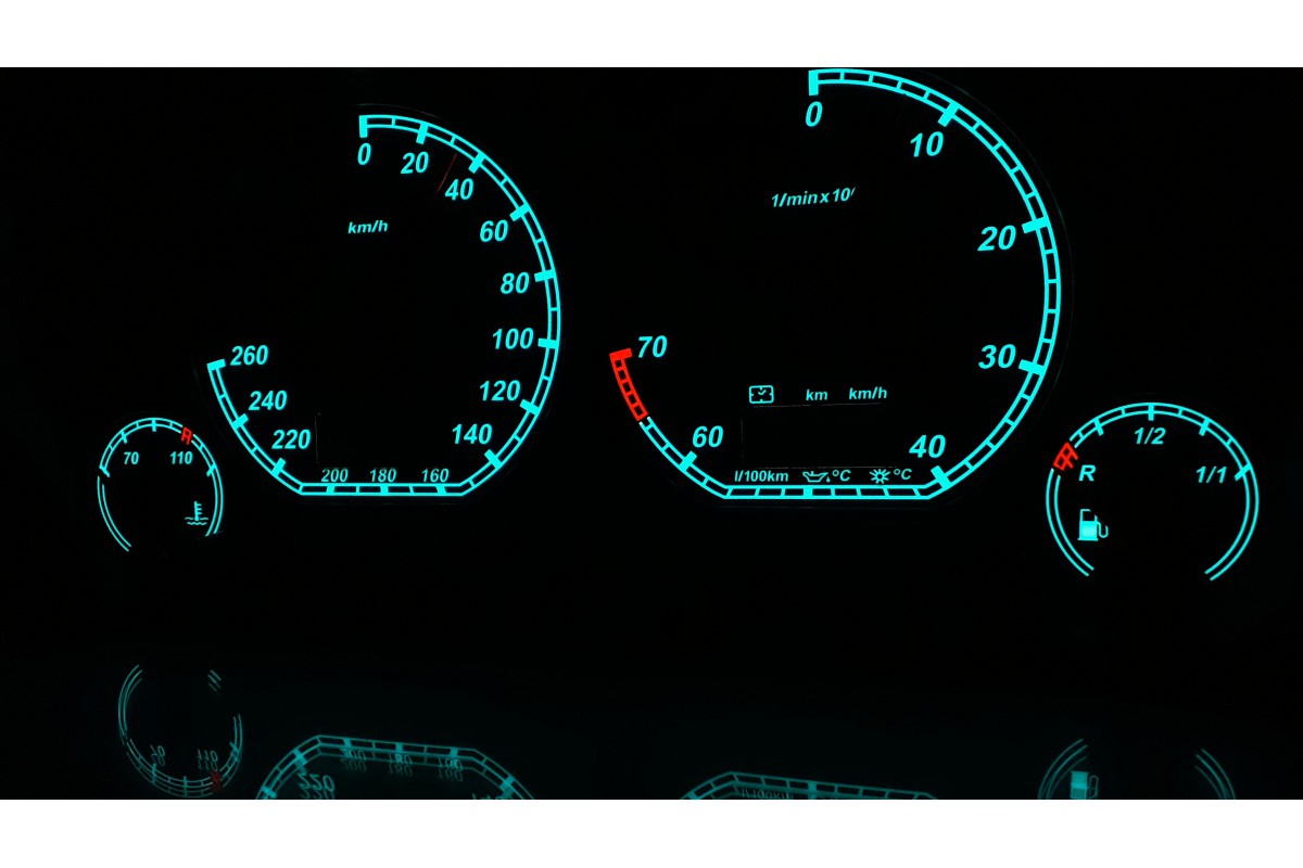 Volkswagen Golf MK3 custom gauges, range starts on top plasma tacho